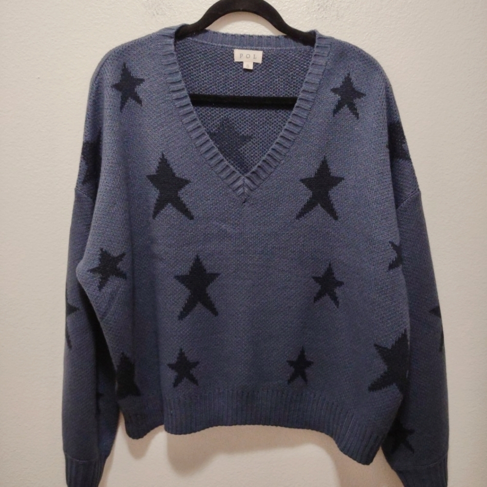 POL Oversized Blue Star V Neck Sweater Small